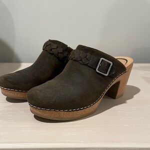 Women's Olive Green Suede Clogs